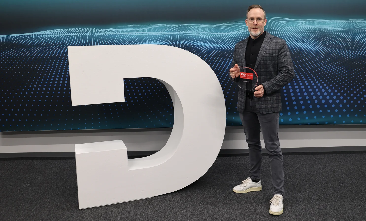 Jerzy Bittner, responsible for recruiting in Germany, with the “Top Employer Germany” award.