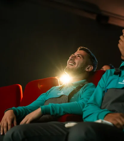 Dräxlmaier Mitarbeiter im Kino